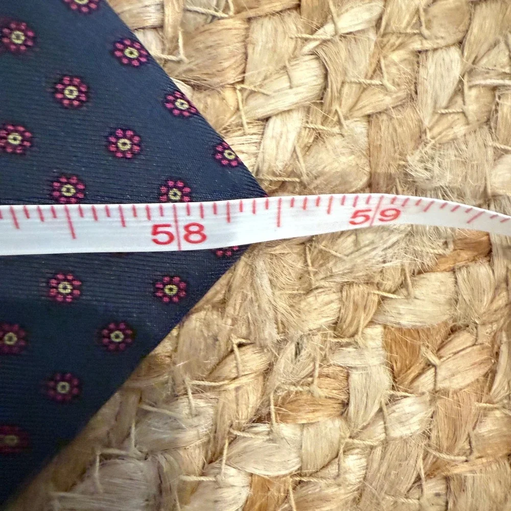 Liberty‎ of London Men's Necktie 100% Silk Blue Pink Floral Made in USA - Picture 4 of 5